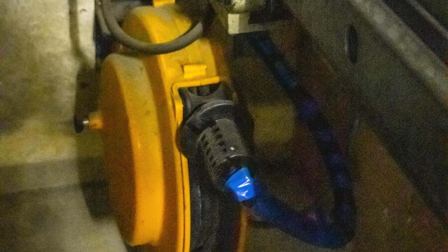 Biegemaschine Typ 69-M-6/1: automatische Kabelrolle der elektrischen Schere