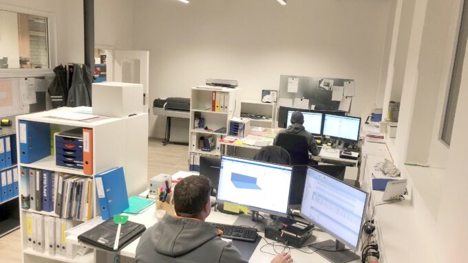 Spengler (Spenglerei 4.0) an der AVOR mit Bendex